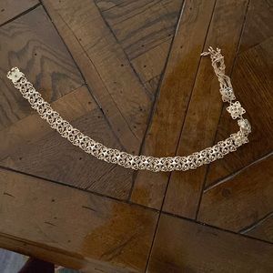 Rose gold Kendra Scott choker